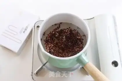 Make Quinoa chicken breast salad step 1