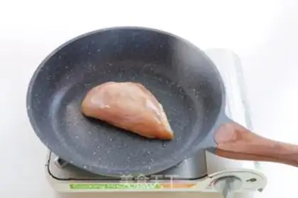 Make Quinoa chicken breast salad step 3