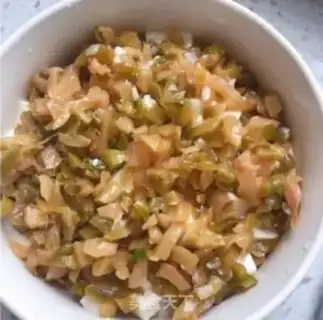 Make Squeeze meat and tofu step 1