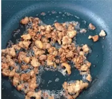Make Squeeze meat and tofu step 2