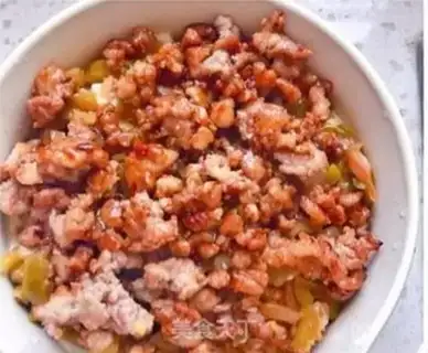 Make Squeeze meat and tofu step 3