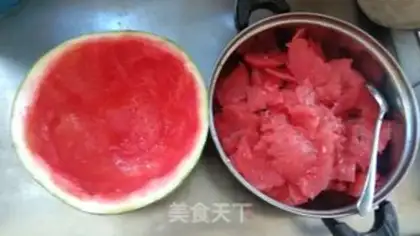Make Watermelon freeze step 1