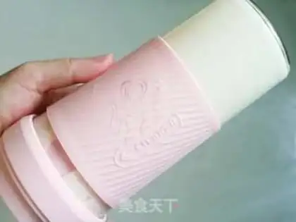 Make Peach yogurt popsicle step 4