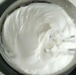 Make Strawberry roll step 5