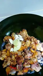 Make Yellow chicken step 2