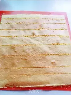 Make Strawberry roll step 17