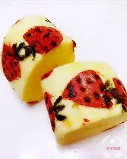 Make Strawberry roll step 22