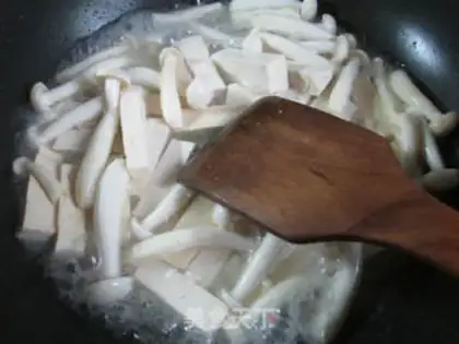 Make White maggot step 4
