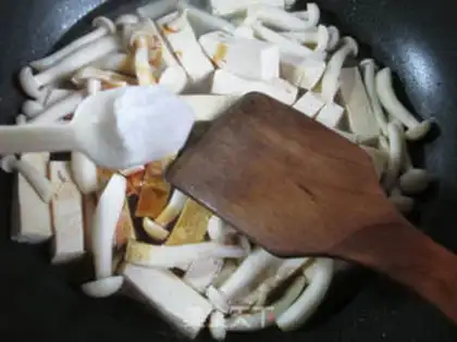 Make White maggot step 7