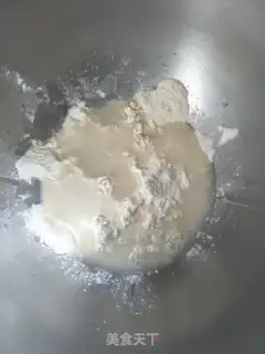 Make Pyramid bacon rolls step 0