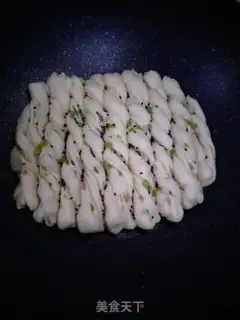 Make Pyramid bacon rolls step 11