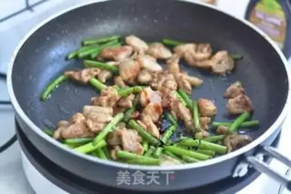 Make Chicken leg and garlic step 5