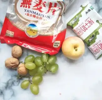 Make oatmeal fruit porridge step 0