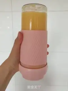 Make Mango Bacon Sydney Juice step 5