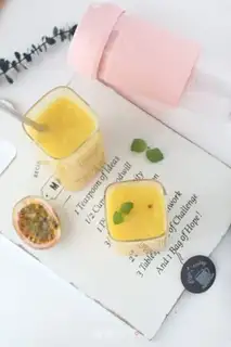Make Mango Bacon Sydney Juice step 7