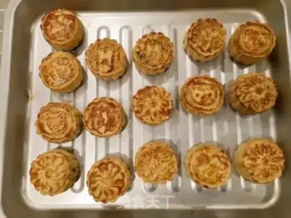 Make Mid-Autumn Mooncake step 3