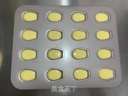 Make Strawberry with the heart of Madeleine step 8
