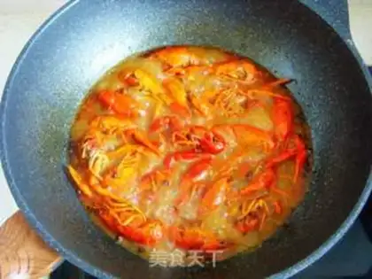 Make Spicy crawfish step 4