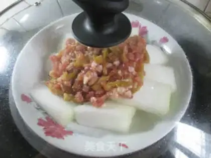 Make Squeeze the raisin and steam the melon step 11