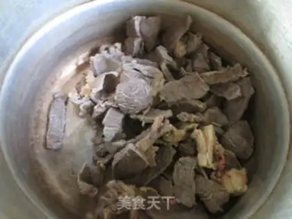Make Thousands of roast beef step 1