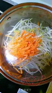 Make A bean sprouts fan step 2