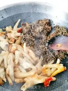 Make Dry horse teeth, chicken claws step 10