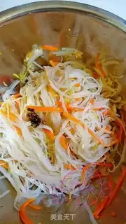 Make A bean sprouts fan step 6