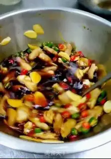 Make Spicy chicken feet step 4