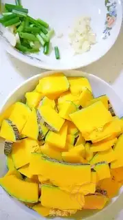 Make Shrimp-skin-burning melon step 1