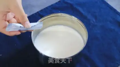 Make Homemade fruit and sour milk step 3