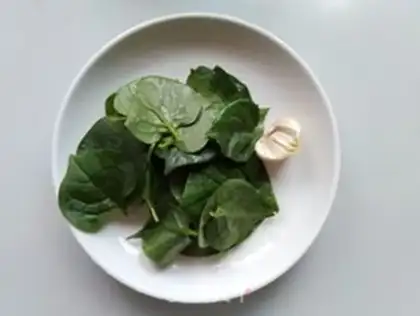 Make Garlic violet leaves step 0