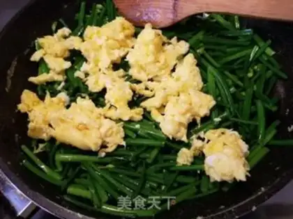 Make Scrambled eggs step 5