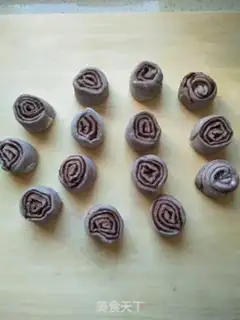 Make Black-meat rolls step 4