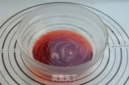 Make Rose strawberry jelly step 4