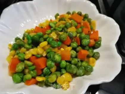 Make Shrimp fried vegetables step 6