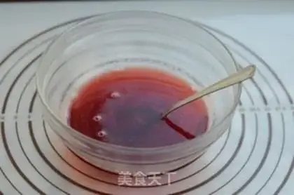 Make Rose strawberry jelly step 6