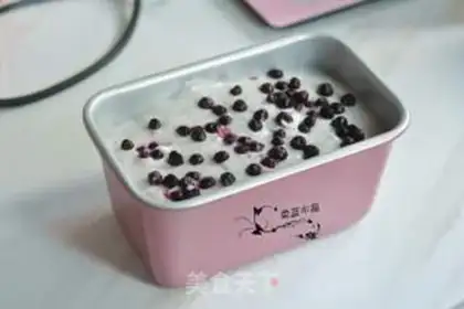 Make Blueberry cake step 7