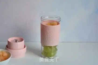 Make Hammelon green juice step 3