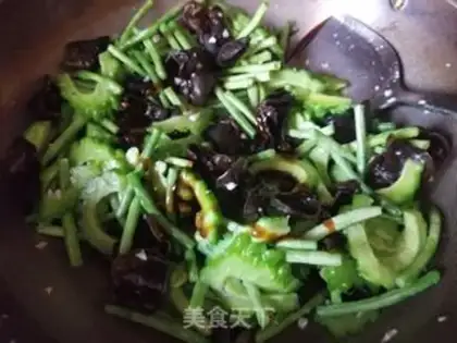 Make Wood bean horns step 8