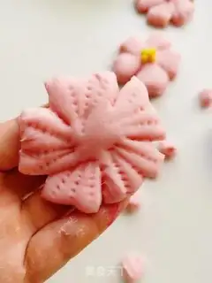 Make Sakura step 10