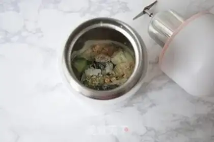 Make Cucumber oatmeal step 2