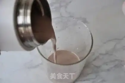 Make Banana cocoa milk step 5