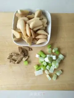Make Garlic with fish step 1