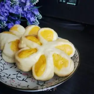 Make Flower buns step 18