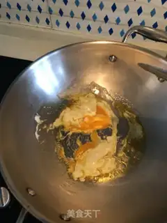 Make Pineapple fried egg rice step 1