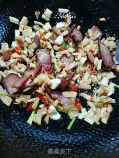 Make Rhodish and gravy step 4