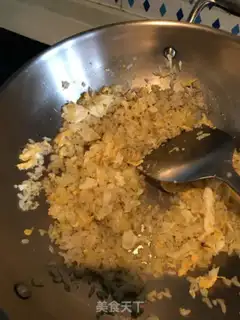 Make Pineapple fried egg rice step 3