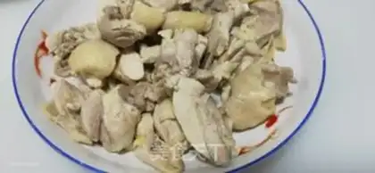 Make Yellow chicken step 3