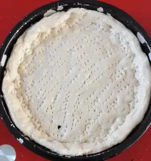 Make Seafood pizza step 0