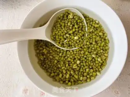 Make Milky green bean popsicle step 1